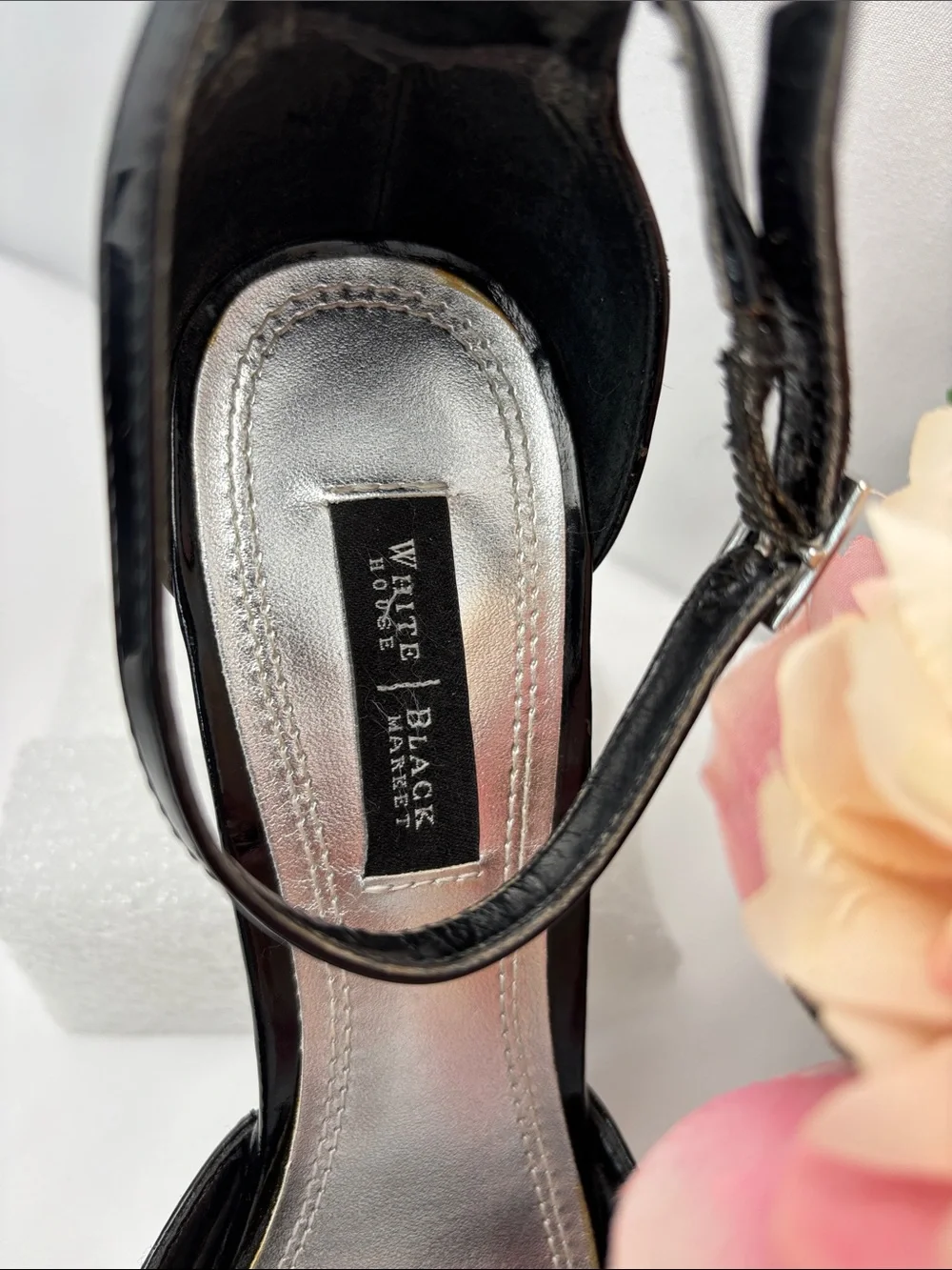 White House Black Market chic ankle